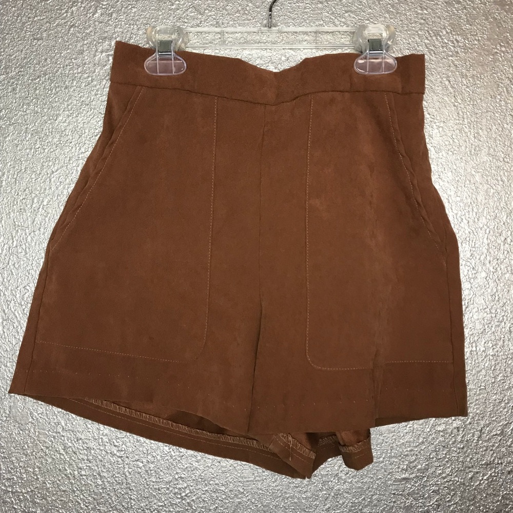 Brown Suede-like Material Shorts w/ Front Pockets